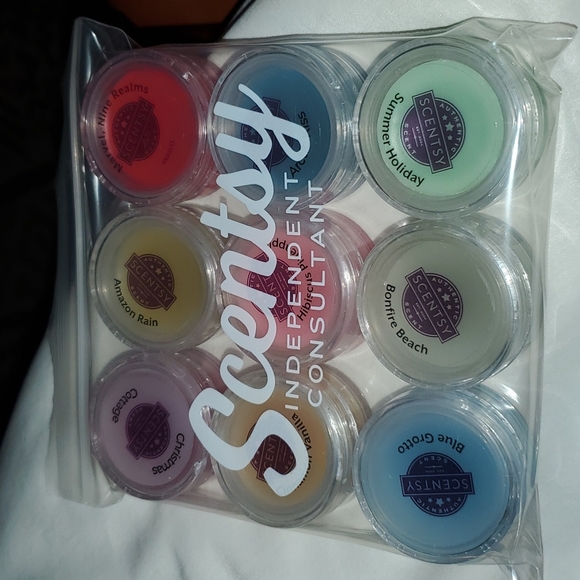 Scentsy Tester 9 pack. - Picture 1 of 2